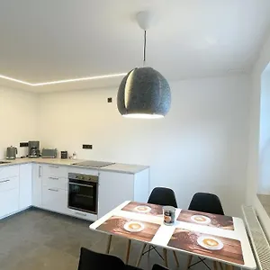 https://uraha-apartments-seukendorf.com-bavaria.com