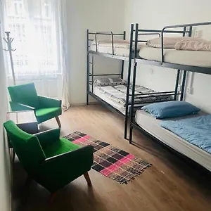 Doxie - Beds And Dorms Budapest